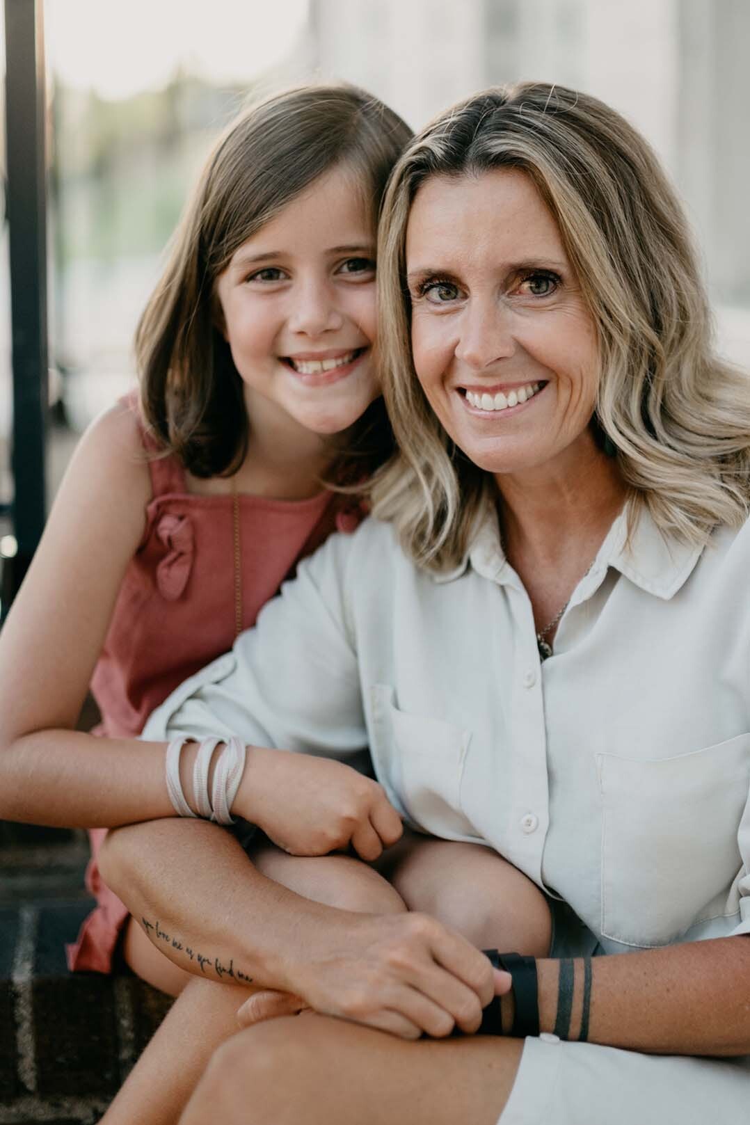 Jen and daughter smiling